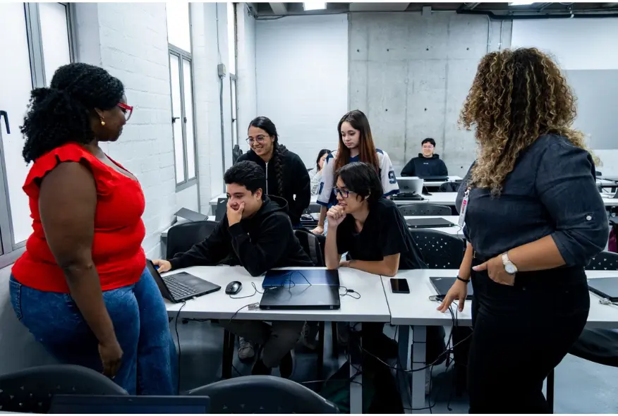 ¿Te imaginas hacer realidad tus sueños? Las becas educativas esperan por ti