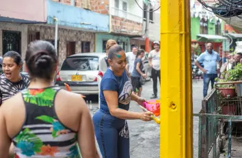 6-rodrigo-diaz-cronicas-del-barrio-orley-mazo-moravia