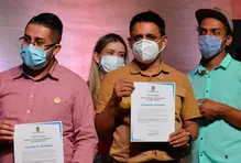 Una construcción con la comunidad