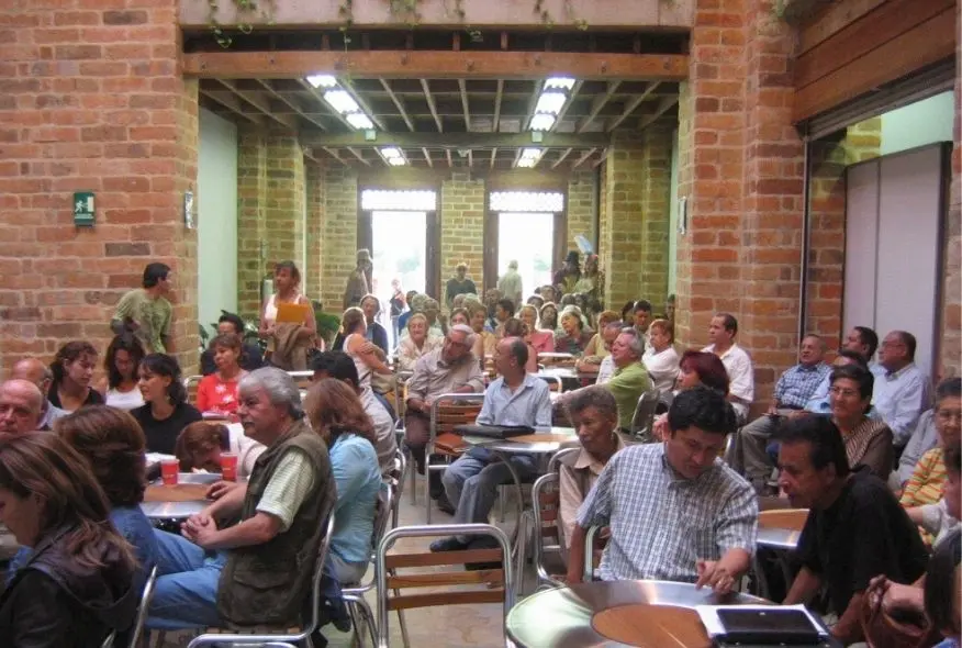tertulias-edificio-vasquez