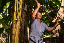 Jesus-maria-cuervo-cronicas-del-barrio-puerto-berrio-11