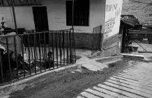 seguro-cronica-del-barrio-sara-zuluaga