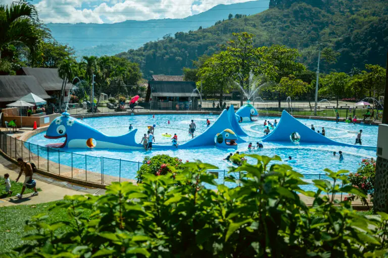 Vamos a los Parques: Horarios y Tarifas | Comfama