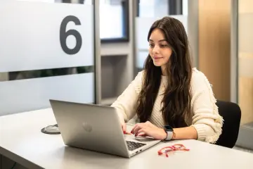 Compartir en Facebook Empleo