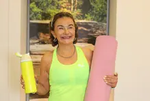 Fabiola lista para clase de yoga