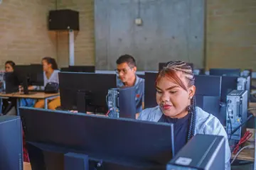 En el CESDE transforman estereotipos tech