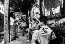 risa-cronica-del-barrio-sara-zuluaga