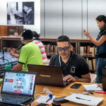 07-elogio-a-los-que-se-rebelan-cronicas-del-barrio-federico-ruiz