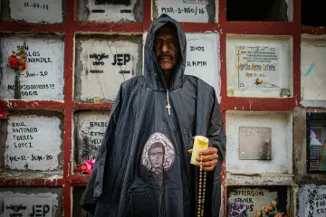 2-El animero Hugo Montoyaanimero-cronicas-del-barrio-victor-manuel-tangarife