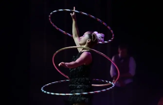 Imagen Artistas de circo colombiano alrededor del mundo