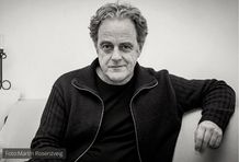 Juan Forn - Foto Interna Especial