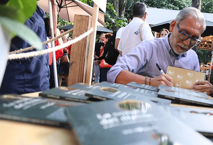 Cabecera especial Escritores incógnitos