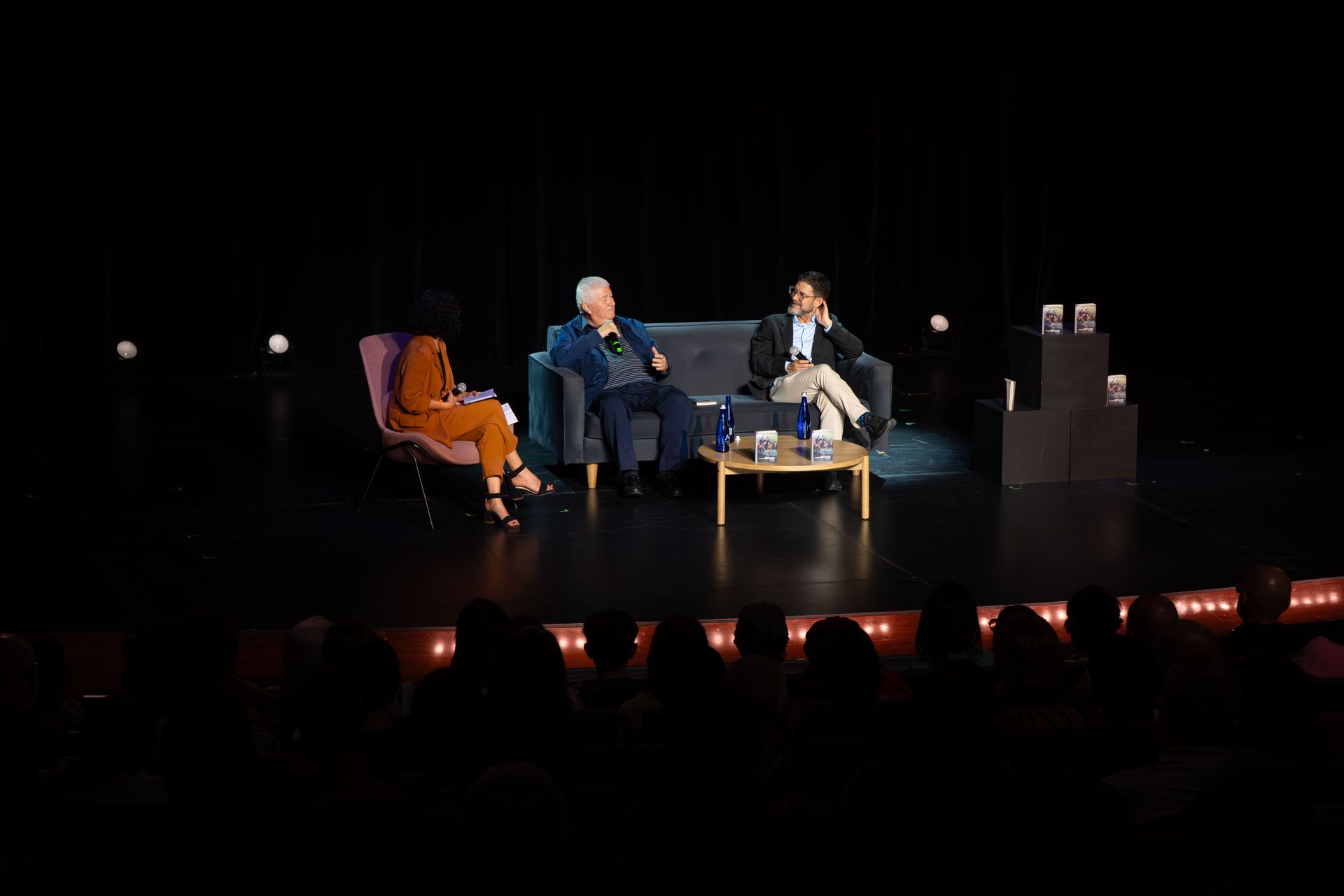 Fotografía Eje Transmisión > Revive la conversación del lanzamiento Cuaderno de la memoria Juan José Hoyos [Palabras Rodantes]