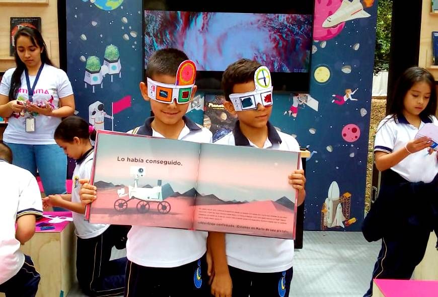 niños en laboratorio