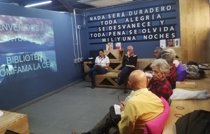Tertuliando club de lectura de la Ceja