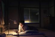 Hirayama lee en Perfect Days de Wim Wenders