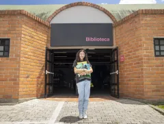 Violeta Cuentos de bibliotecas Serie web