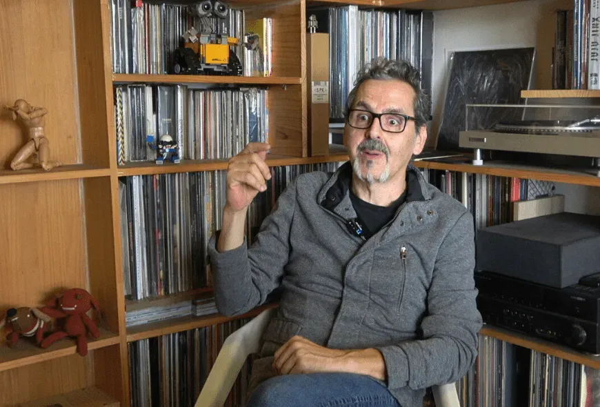 Cabecera En el estudio de Wolfgang Guarín Tirado