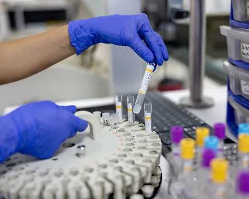 logos experiencias Inser laboratorio-clinico-soluciones-diagnosticas-1