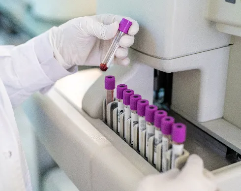 logos experiencias Inser laboratorio-clinico-soluciones-diagnosticas-2