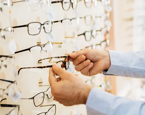 imagenes aliados optica-vision-family-2