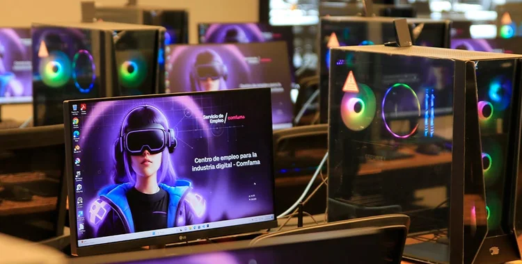 Equipos con imagenes de inteligencia artificial en el trabajo