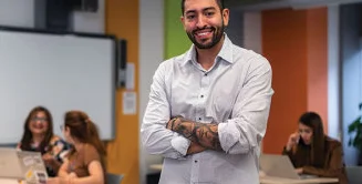 10 razones y beneficios de contratar gente jóven